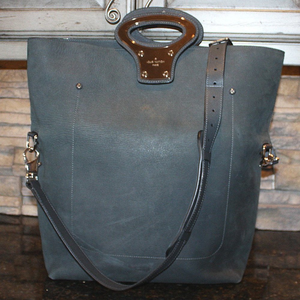 Authentic LOUIS VUITTON Limited Edition Autumn 2014 Defile Homme Plie Epi Nubuck